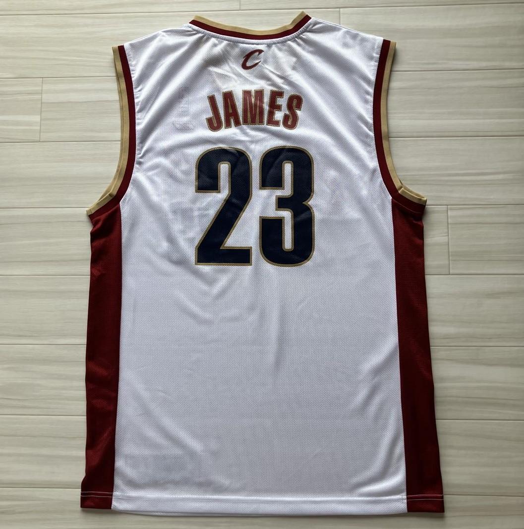 美品 レブロン・ジェームズ JAMES ＃23 NBA ユニフォーム　バスケ