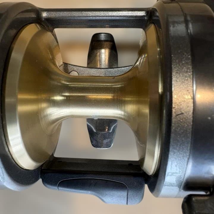 :＊＊使用わずか＊＊　OCEA JIGGER　EV　3000PG　シマノ