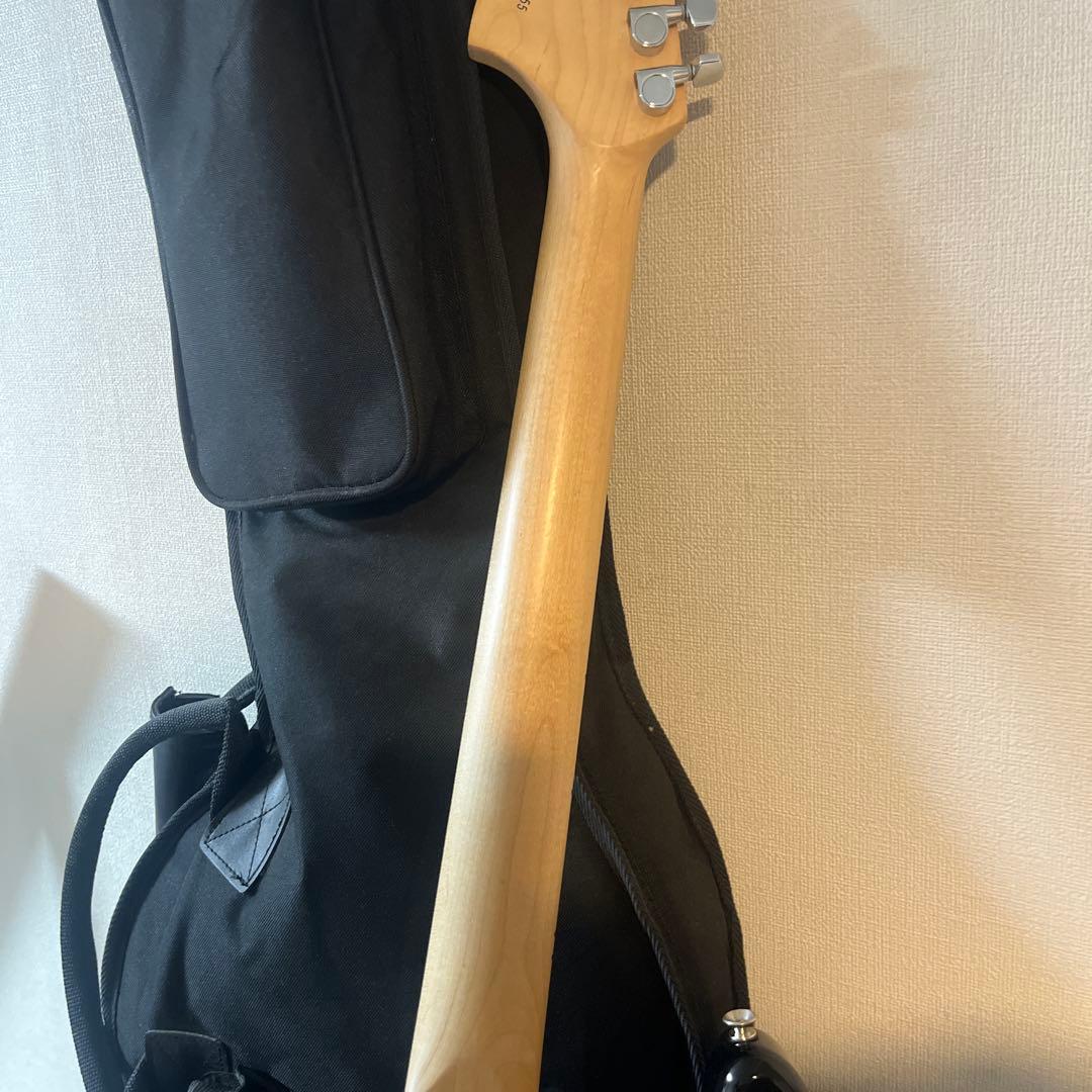 Squier by Fenderストラト/貼りメイプルラージヘッド