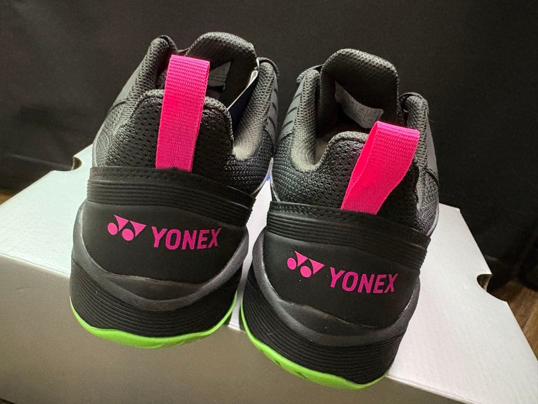 YONEXパワークッション ソニケージ3 オムニ・クレーコート黒ライム26.5㎝