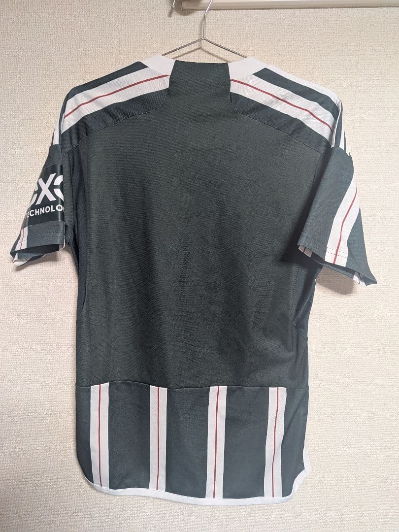 adidas マンチェスター・ユナイテッド シャツ Mサイズ