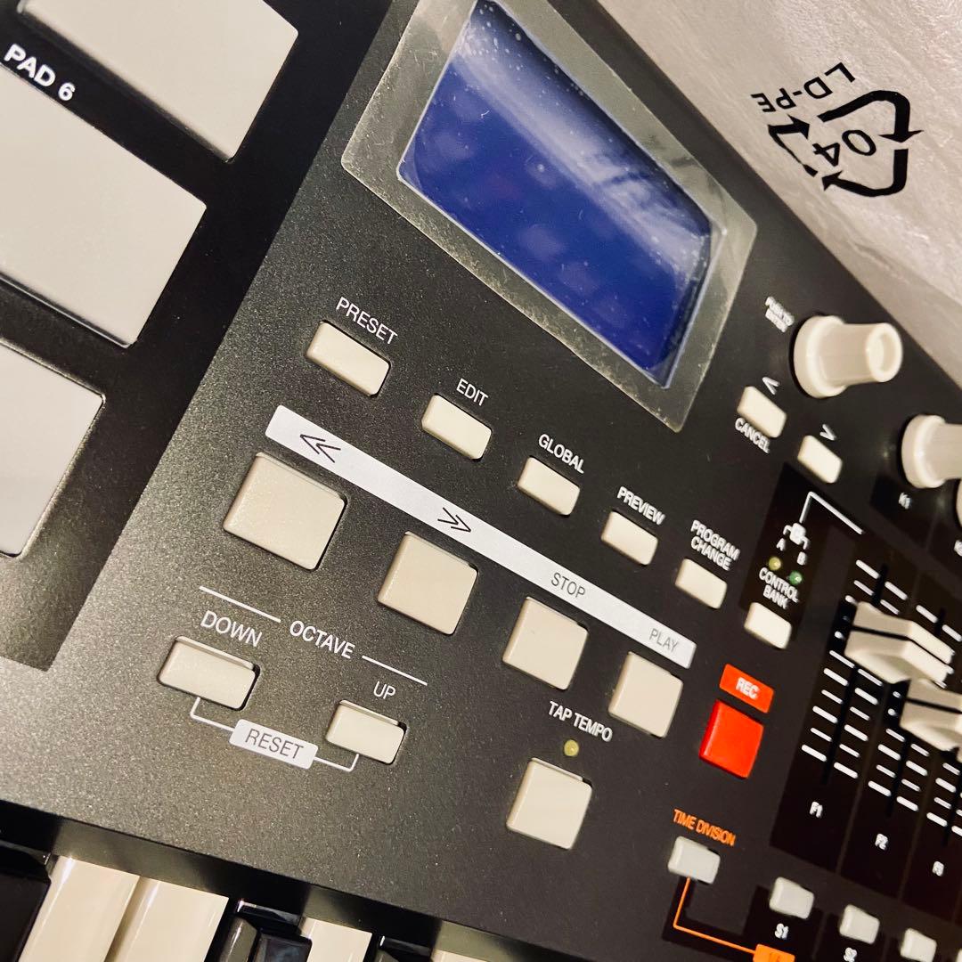 【ほぼ新品・元箱付】AKAI MPK49 MIDIキーボード 動作確認済