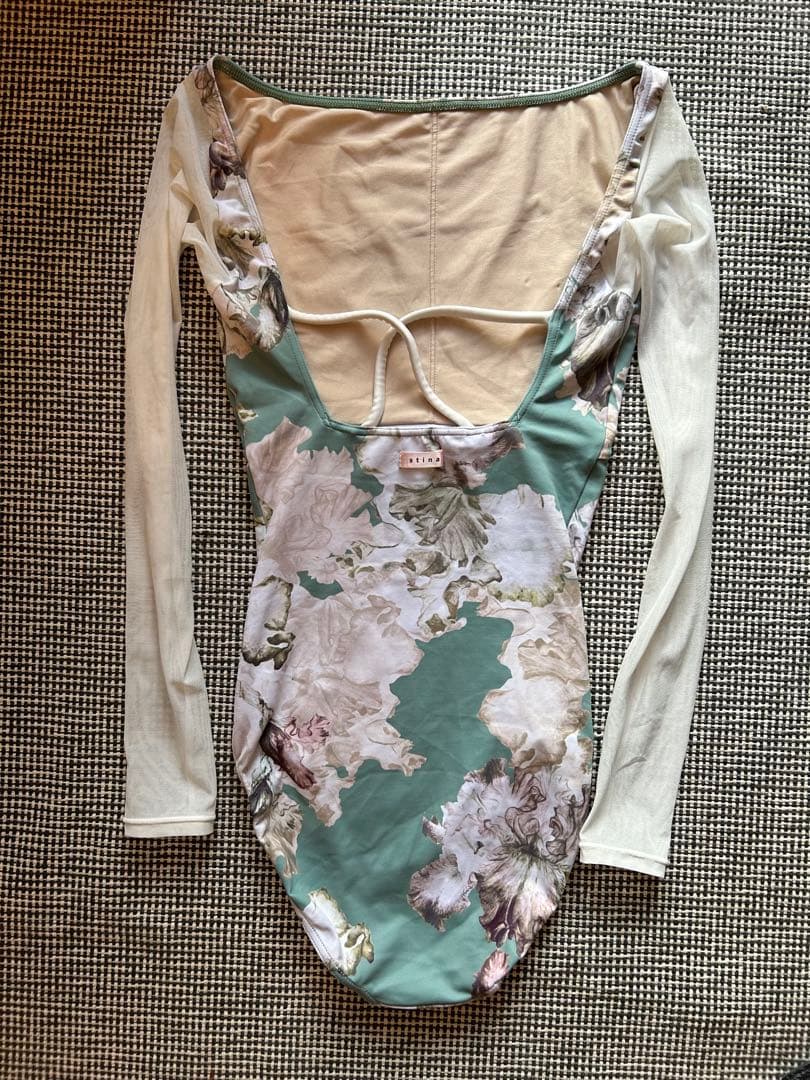 stina サイズS typeO emotion smoky green