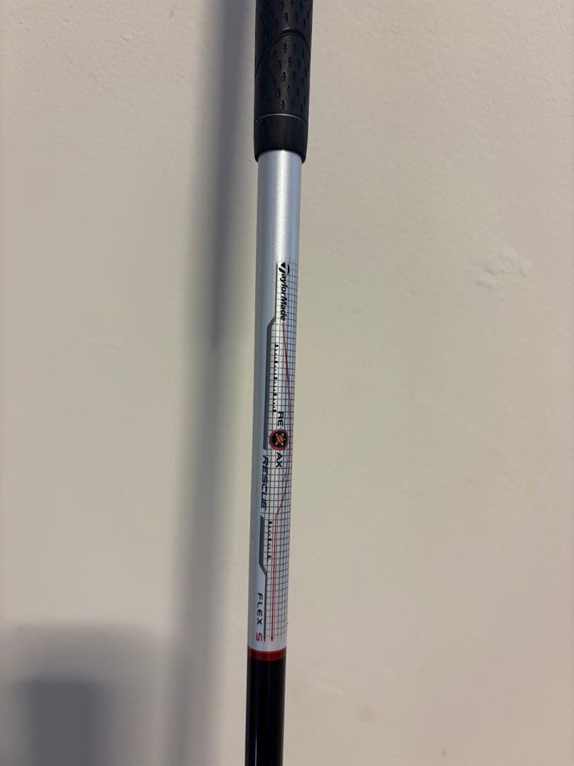 カバー有！Taylormade Rescue ユーティリティー　４番