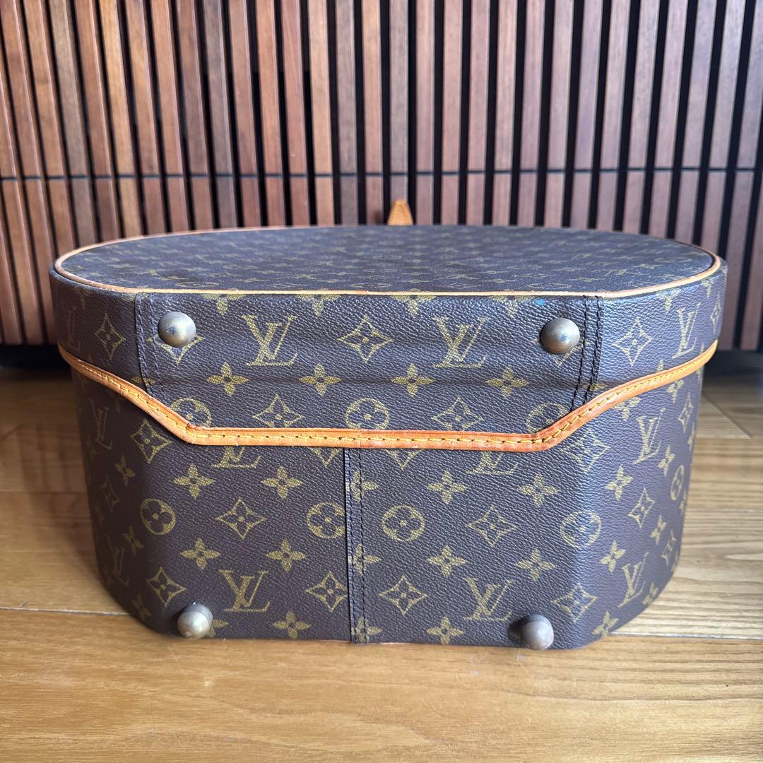 Louis Vuitton ケーキ箱 モノグラム帽子ケース