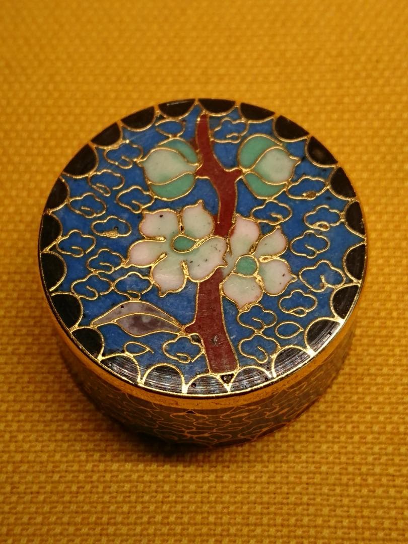 【美品】七宝　象嵌　小物入れ　香合　置物　インテリア　工芸品　美術品　A2973