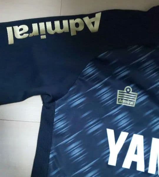 ジュビロ磐田 XL 黒 シャツ YAMAHA 極美品