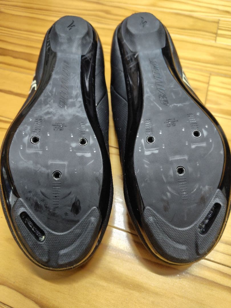 SPECIALIZED スペシャライズドTORCH1.0 41EU 26CM