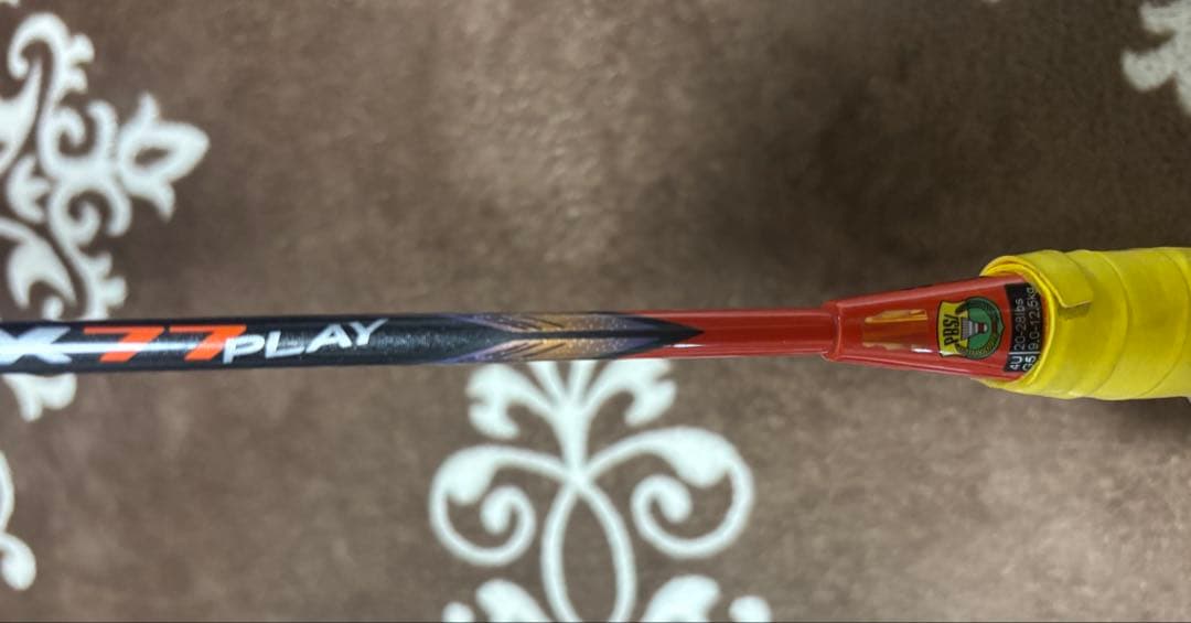 YONEX ASTROX 77 PLAYバドミントンラケット