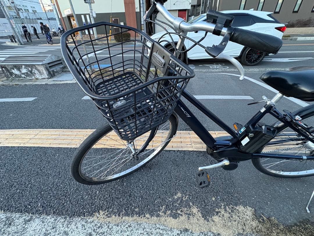 中古27インチ電動アシスト自転車　8.7Ah 大阪　032
