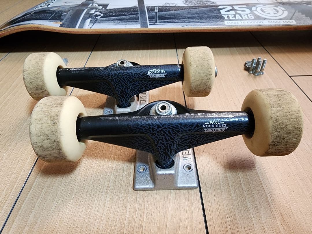 V-HOLLOWS P-ROD PREMIUM+ウィール,ベアリング付き