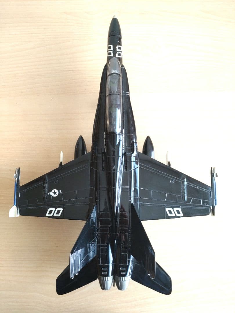 HORNET F-18 　トップガン　ホーネット