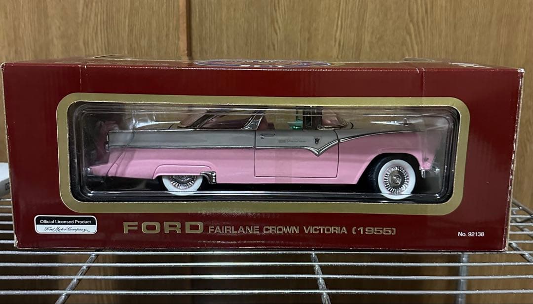 FORD Fairlane Crown Victoria (1955) ミニカー
