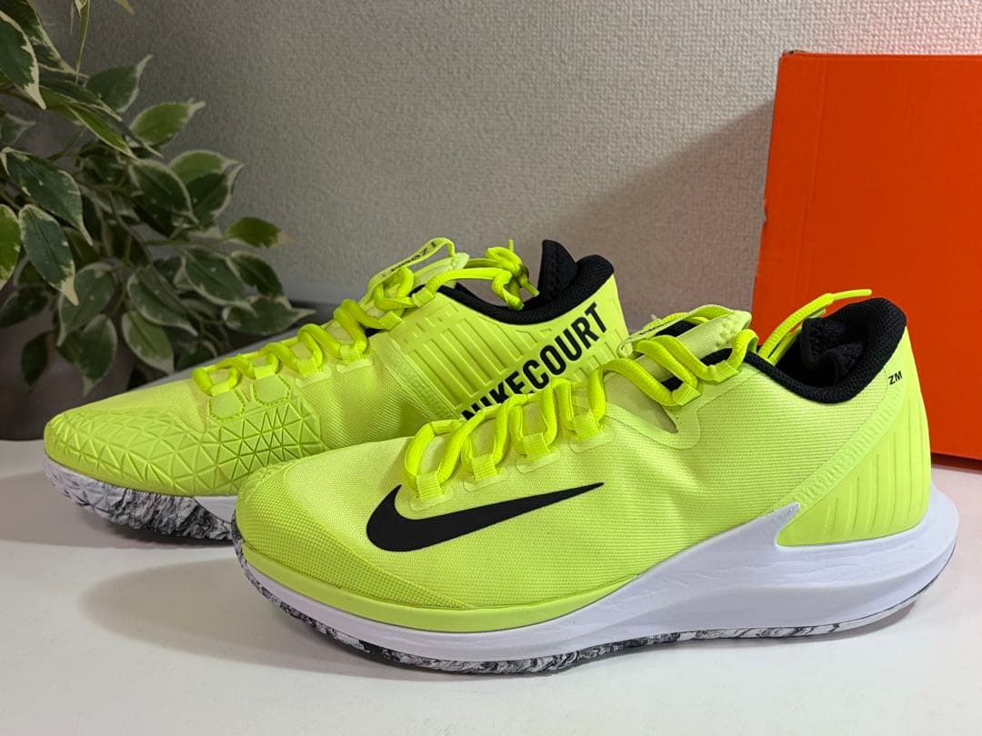 新品未使用品⭐︎NIKE ナイキコートエアズームゼロ　テニスシューズ　26cm