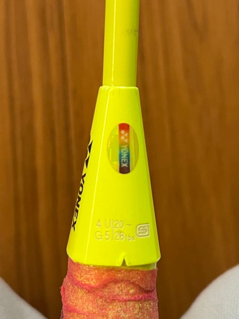 希少 極美品　YONEX アストロクス 77 バドミントン ラケット　4UG5
