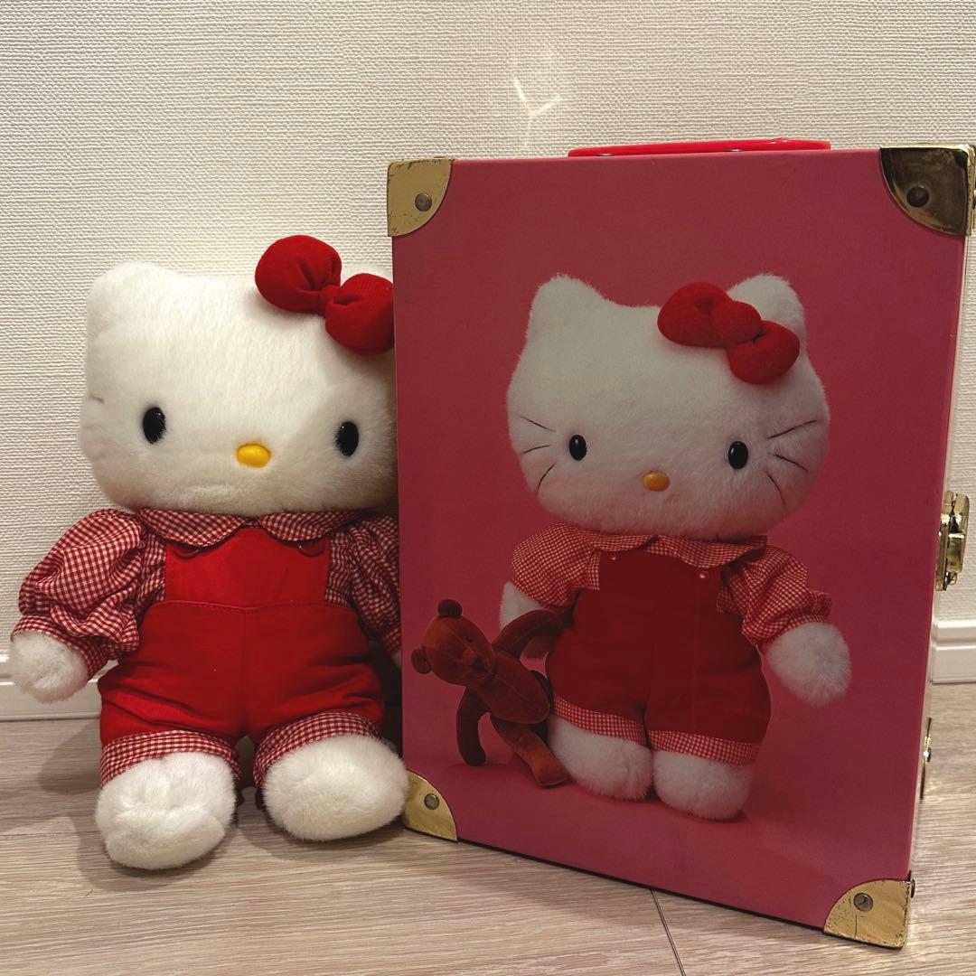 E21 ハローキティ ぬいぐるみ オリジナルトランクケース付き　非売品