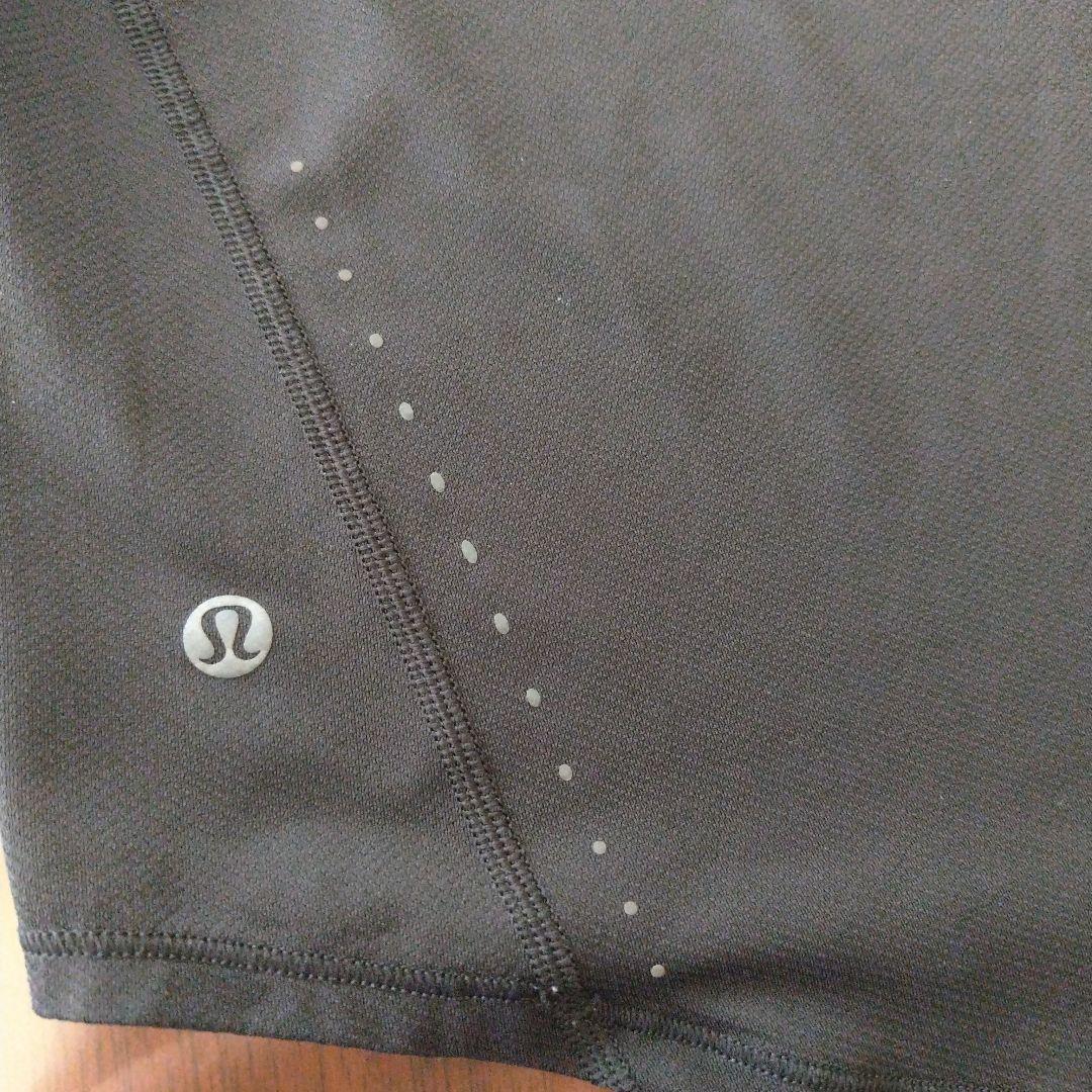 lululemon　半袖シャツ　ブラック ヨガ　ピラティス　ランニング