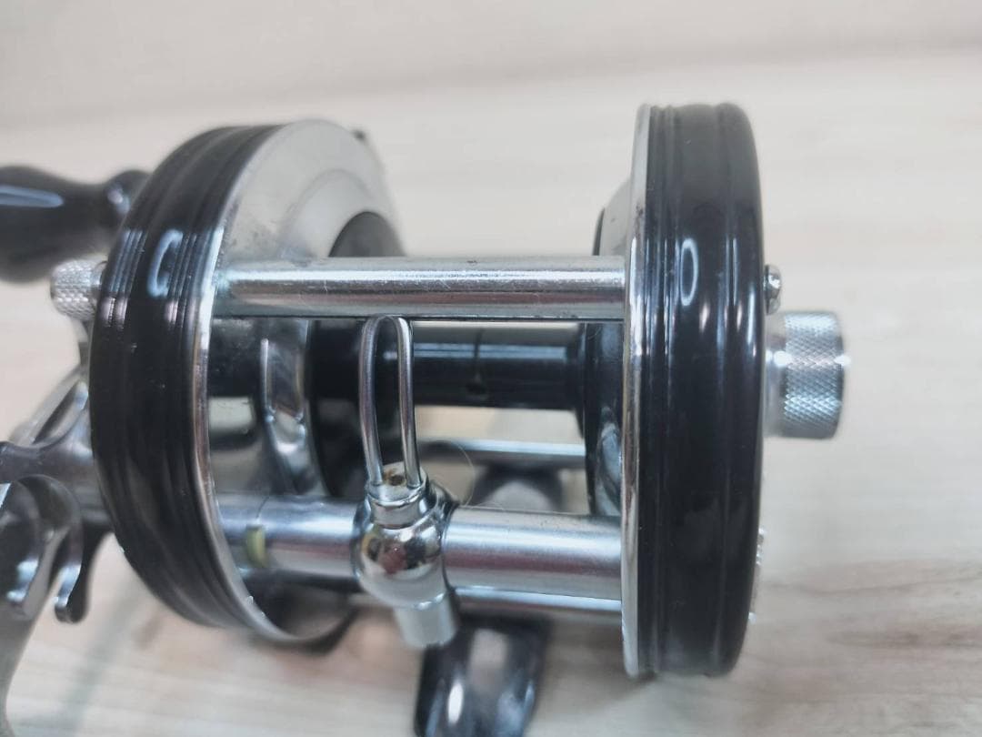 ☆ABU GARCIA アブ アンバサダー 5000C　ビンテージリール　黒