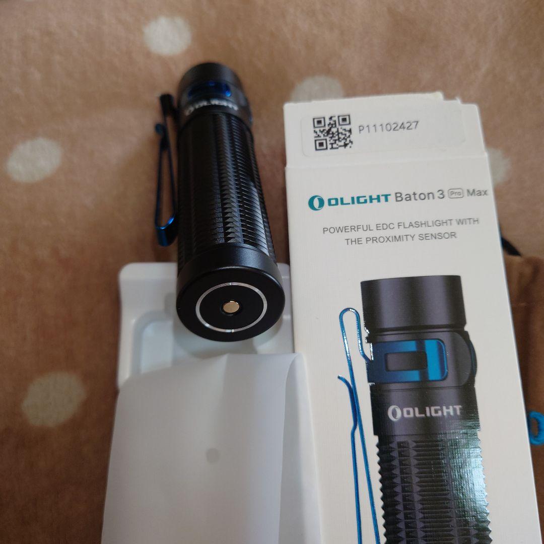 OLIGHT Baton 3 Pro Max 懐中電灯