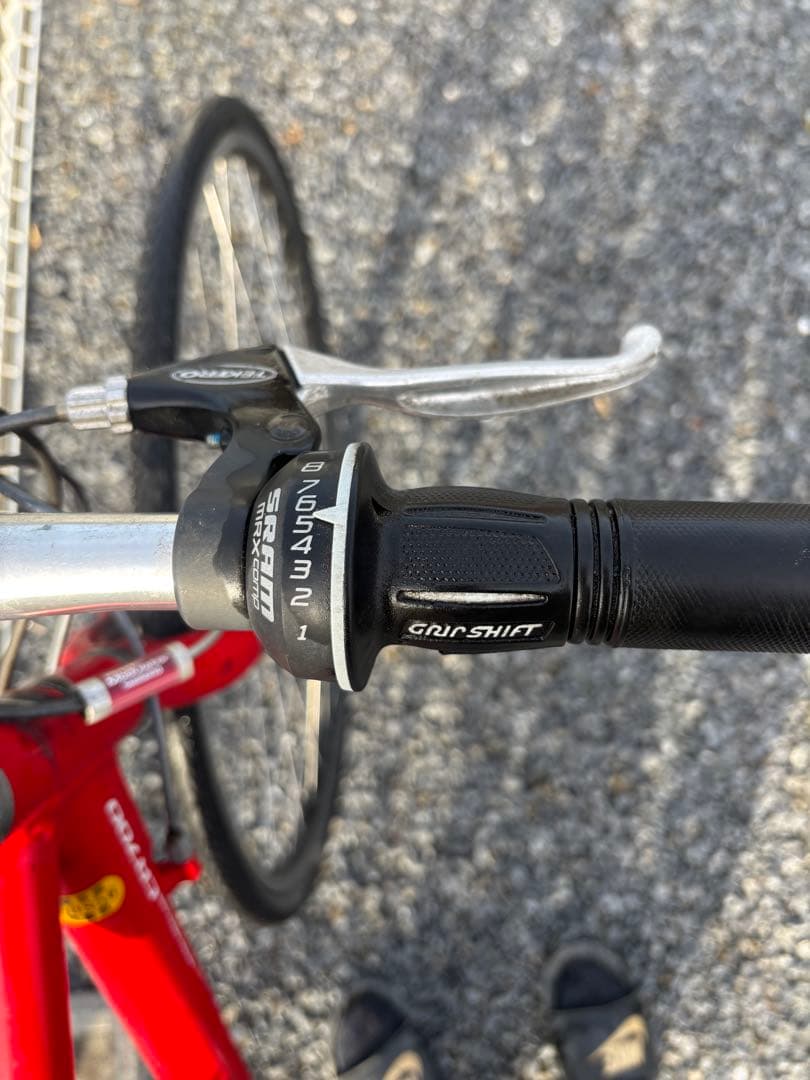 レッド クロスバイク SRAM 7速