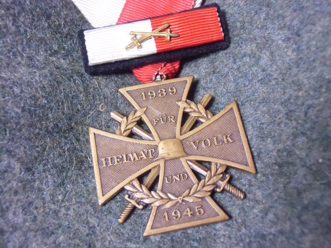 Öオーストリア連邦軍＊１９３９/４５十字章＋略綬（実物）