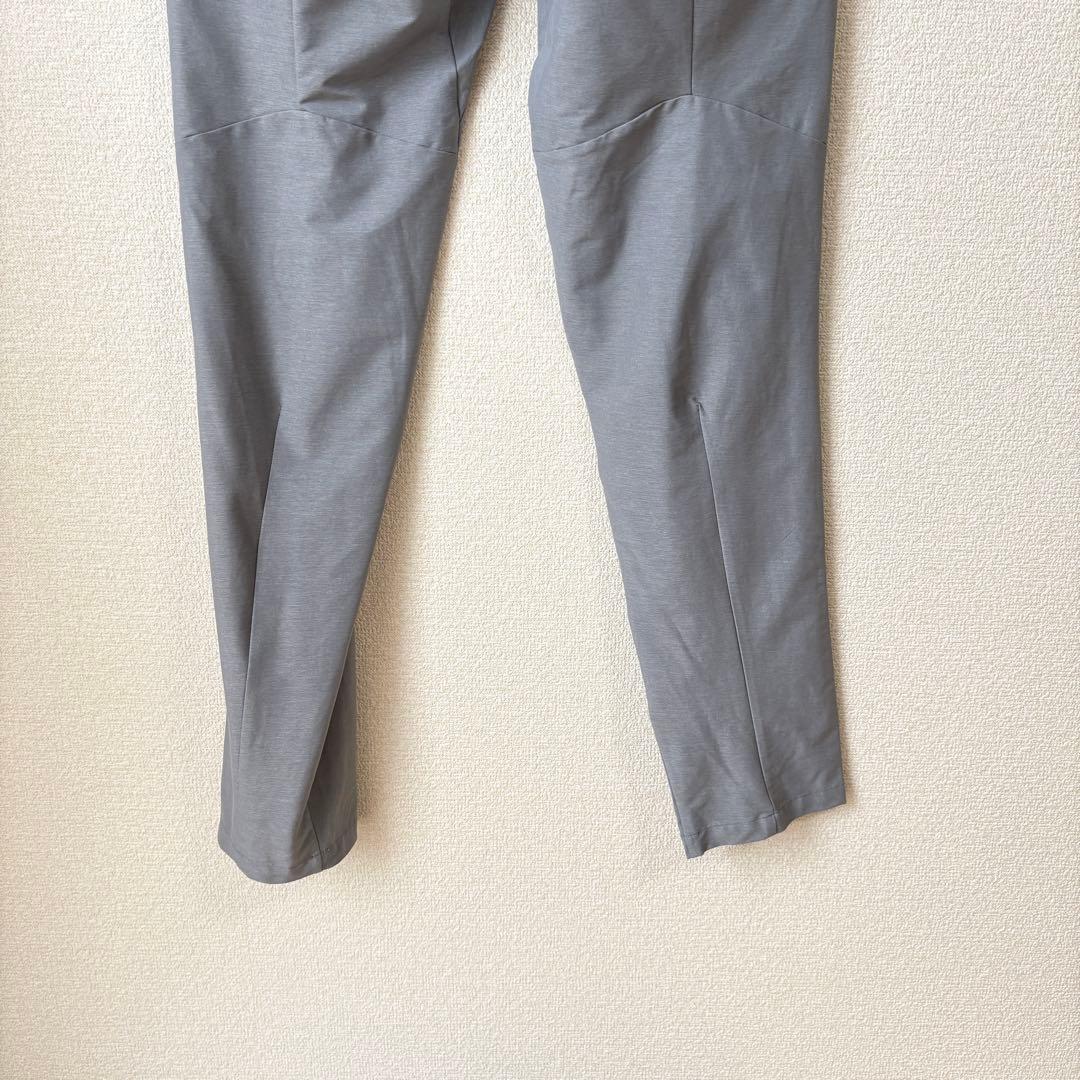 【超美品】DESCENTE GOLF ゴルフパンツ グレー　W79（M）