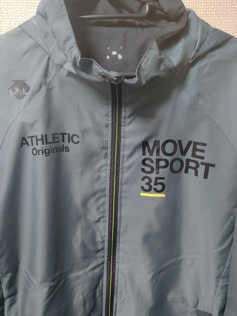 DESCENTE　MOVE SPORT 35 ナイロン裏地付き上下セット