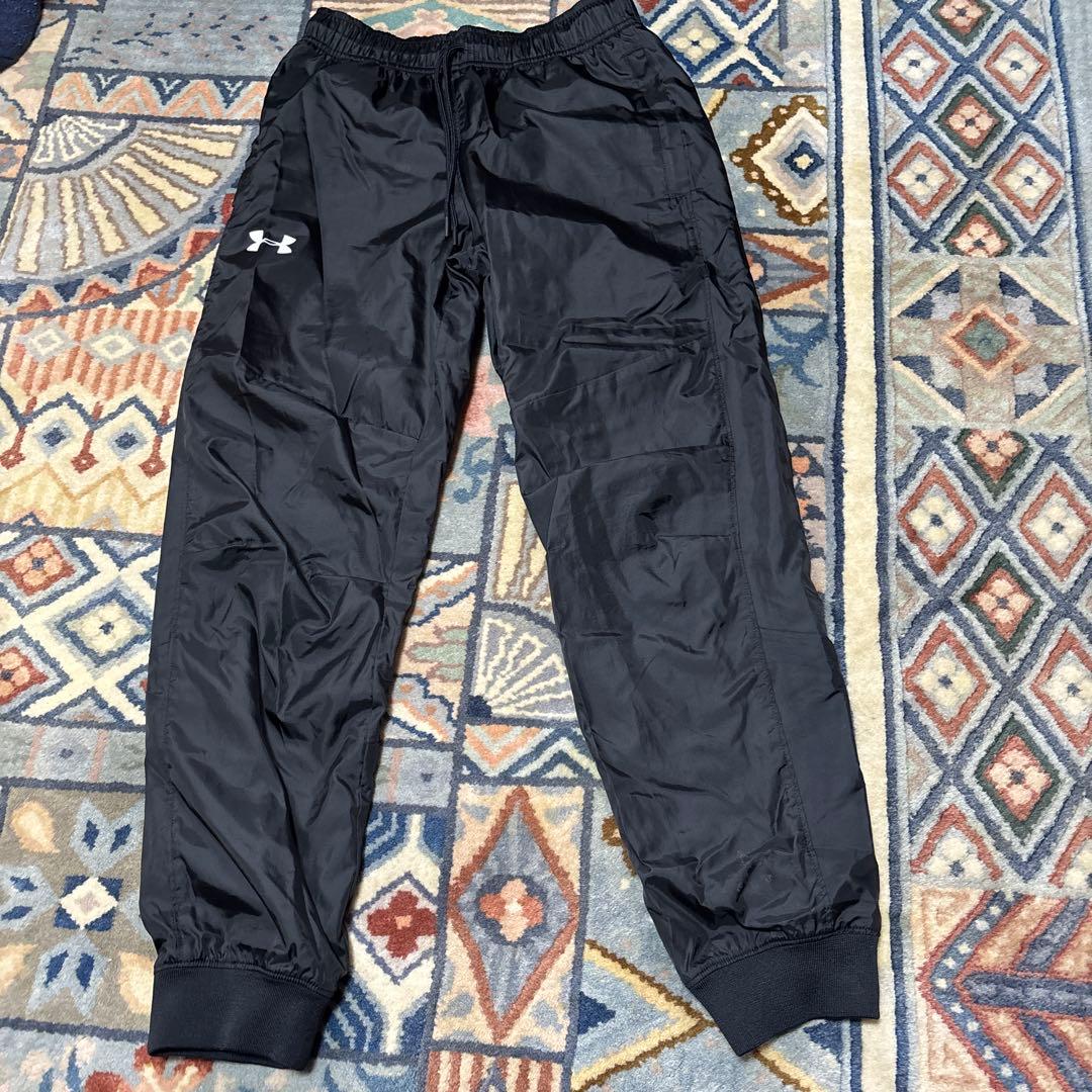 Under Armour ナイロン上下セット 青/黒
