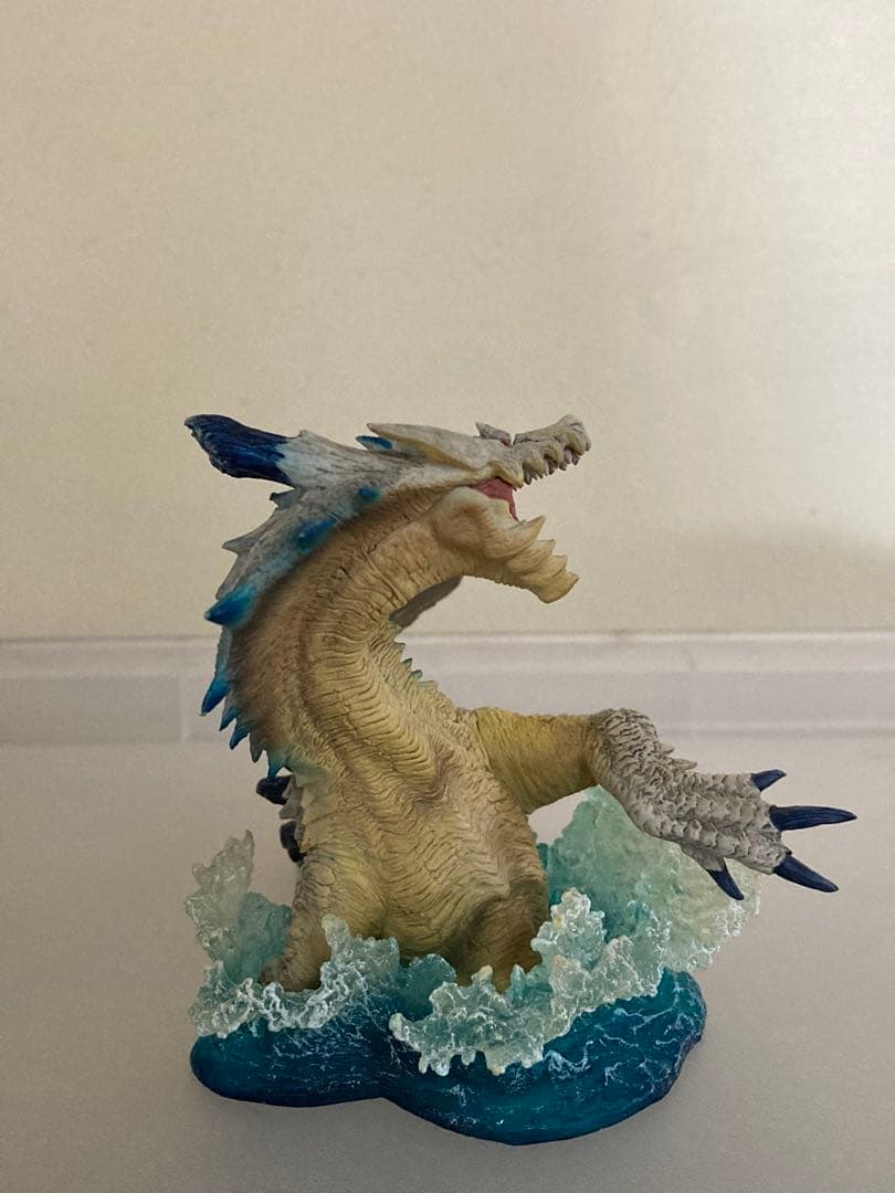 ドラゴン フィギュア