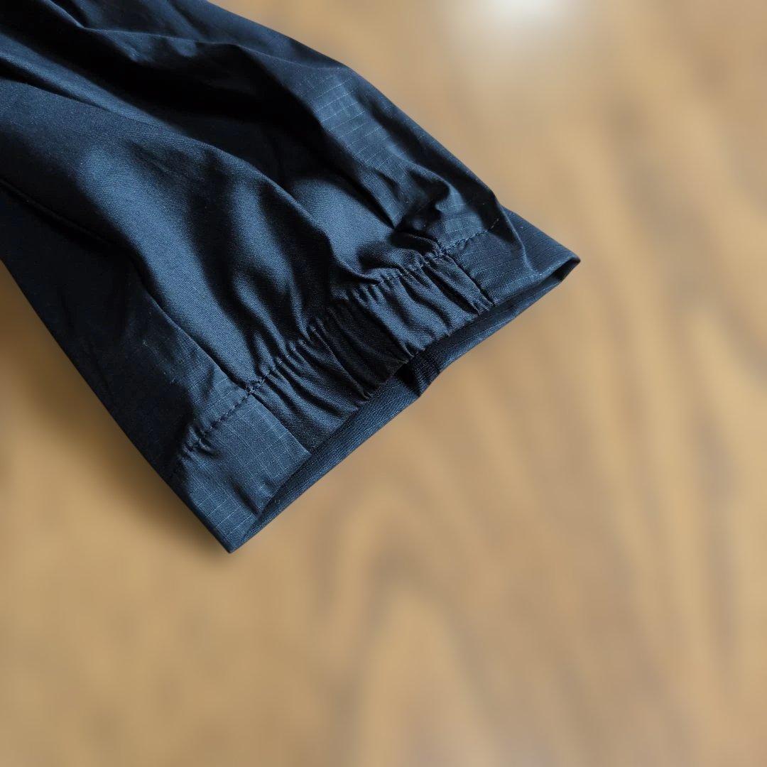 adidas ウィンドブレーカー 黒