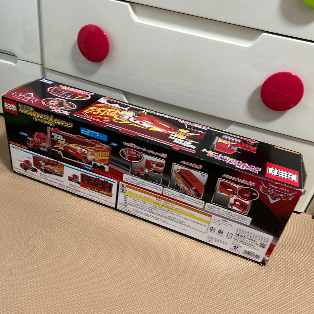 isemama　廃盤カーズ大きいマック　トレーラートミカ24台収納　箱あり