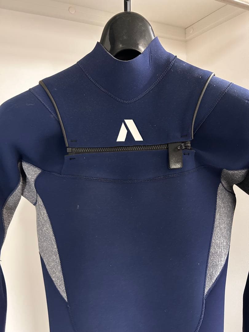 AIRTIGHT 3×2mm ウェットスーツ　フルスーツ　美品