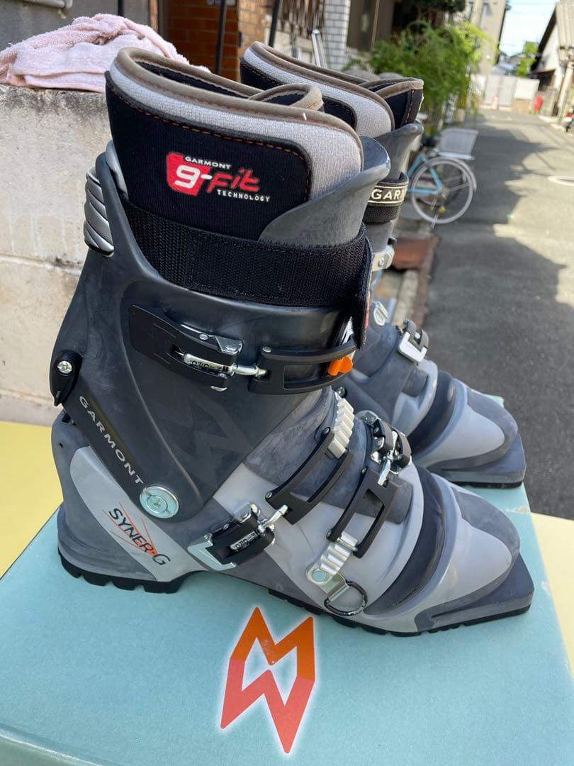 Garmont テレマーク用スキー用ブーツ 3グレー