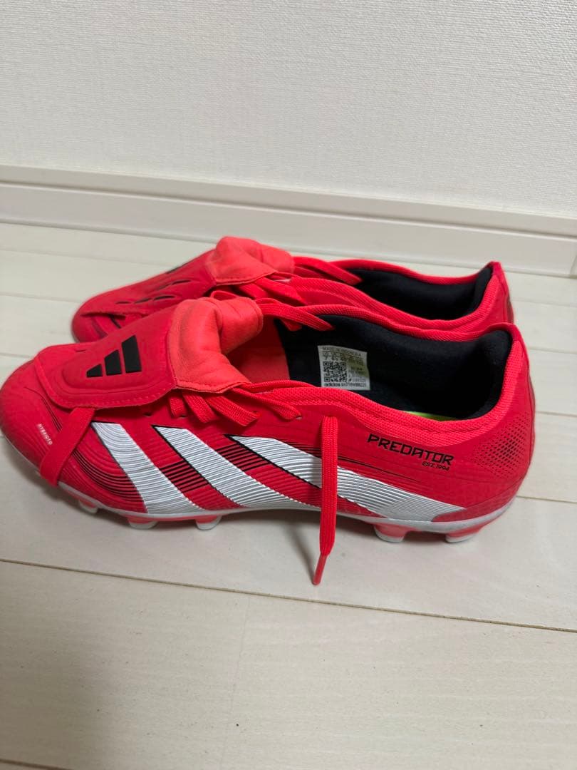 adidas Predator サッカーシューズ レッド