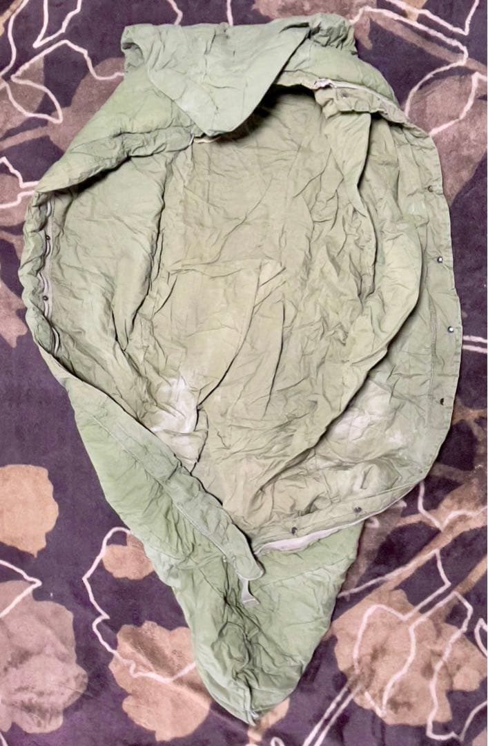 米軍放出品　寝袋