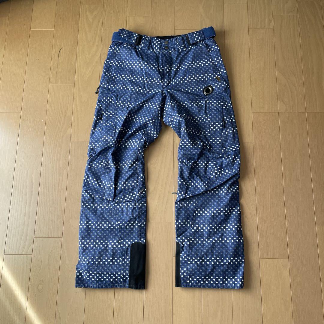 オンヨネ　ONYONE スキーウェア　サイズM中古　クラブオンヨネ