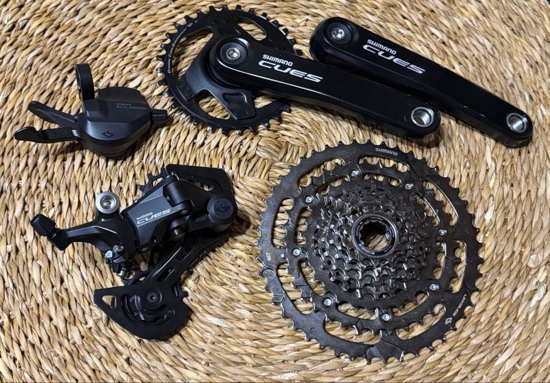 SHIMANO CUES U4000 1-9s 32T／11T-46T コンポ