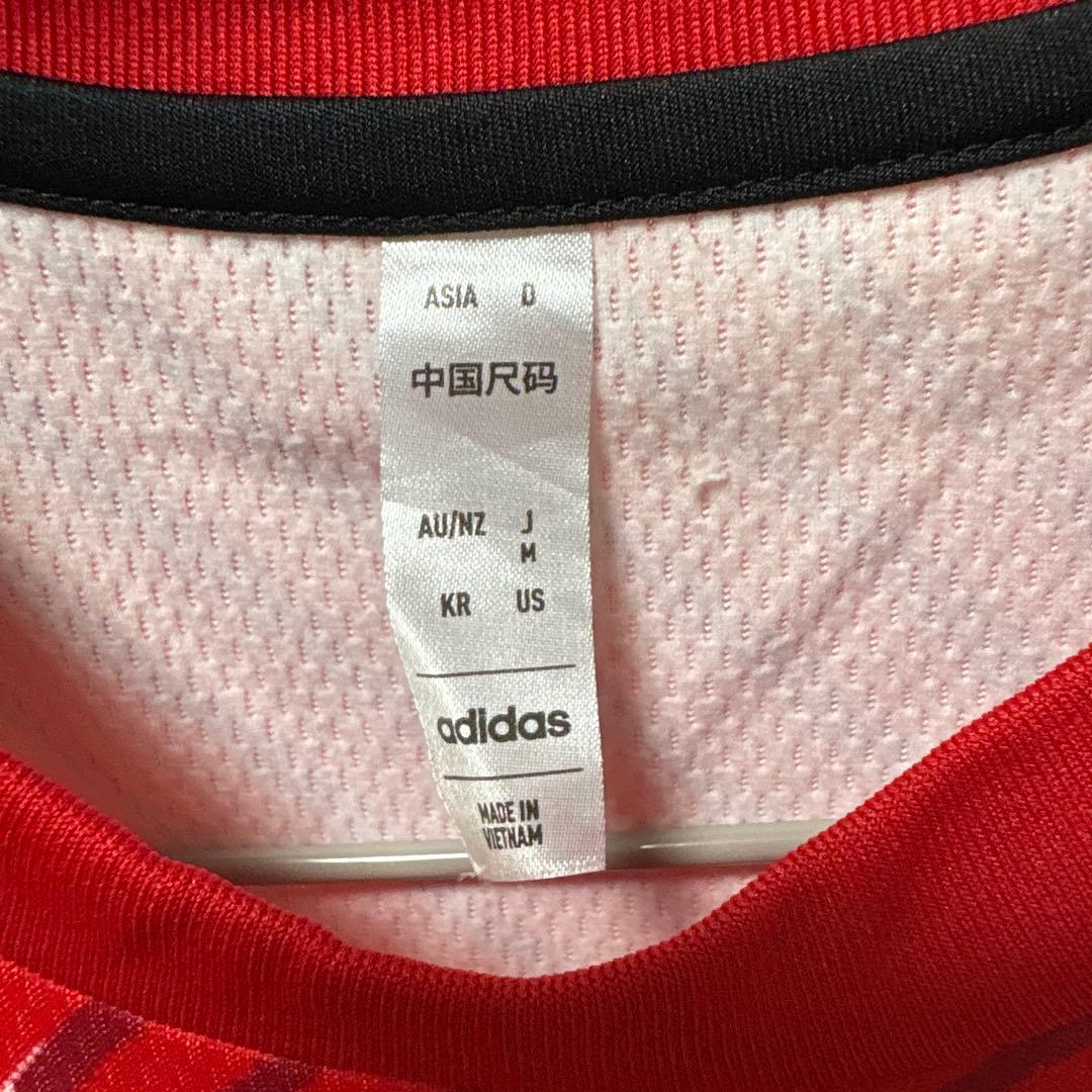 サッカー日本代表　トレーニングウェア