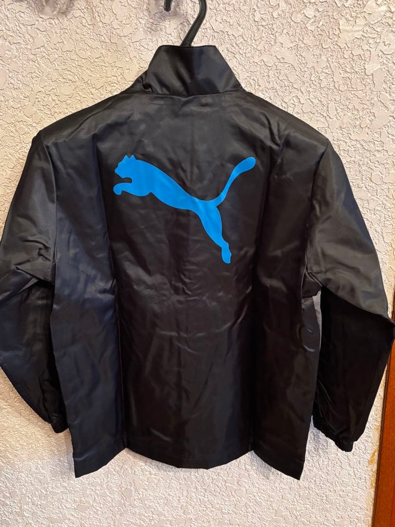 PUMA ウインドブレーカー　140㎝