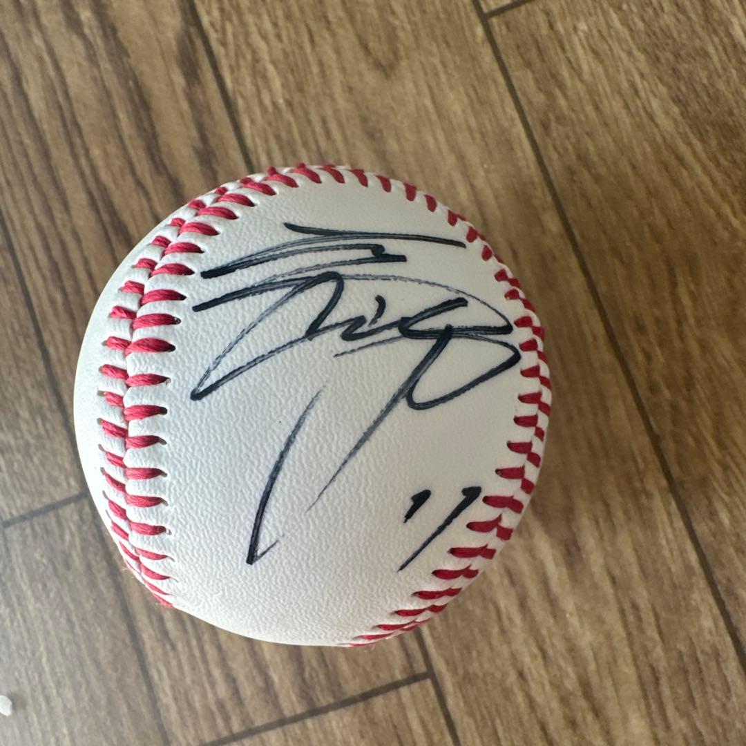 大谷翔平 北海道日本ハムファイターズ時代の直筆サインボール＆レプリカユニフォーム