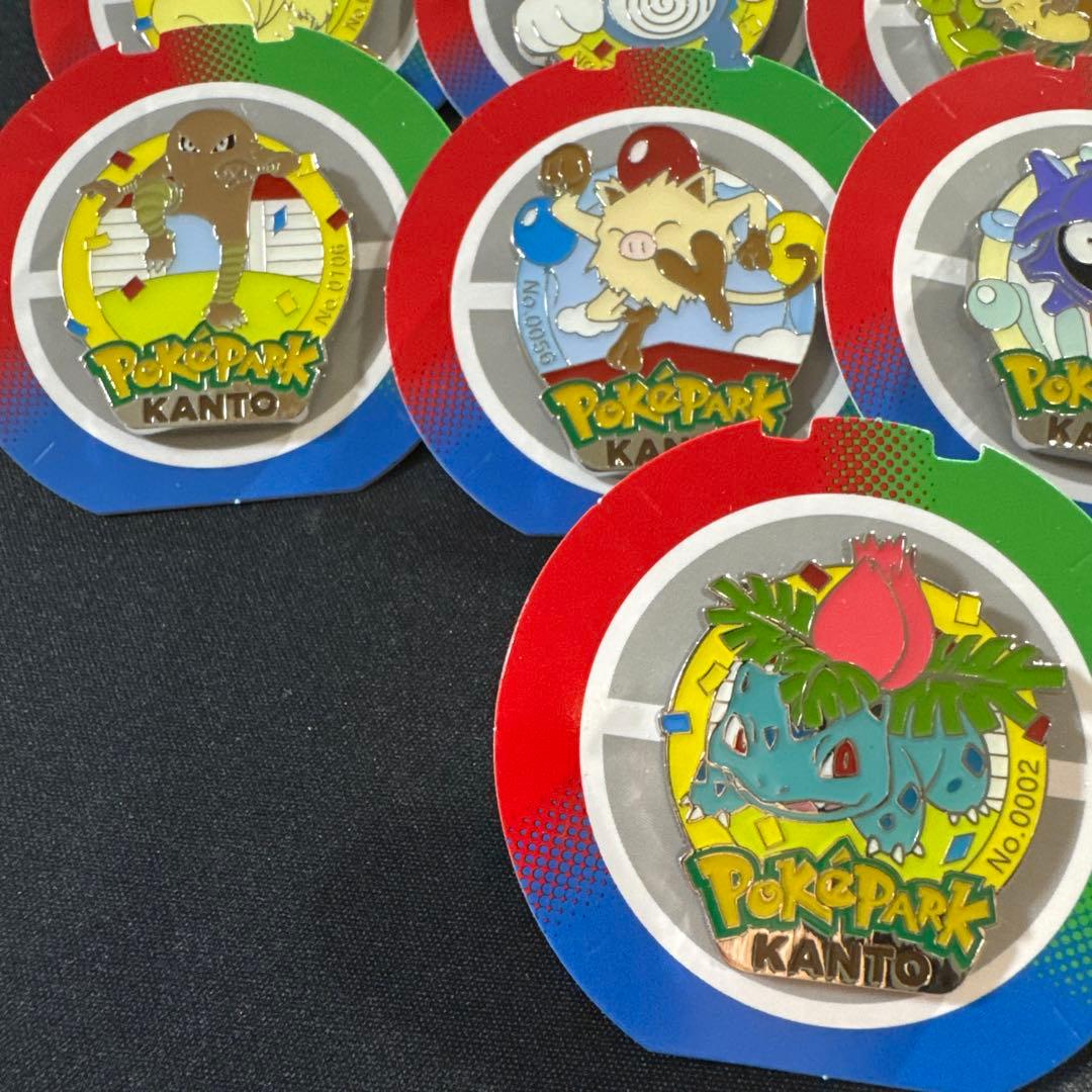 ポケパーク　ピンズ　まとめ売り サンダース　シャワーズ　メタモン　ギャラドス