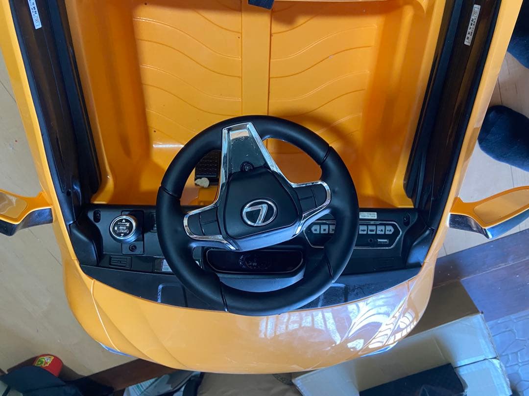 Lexus 電動乗用車 イエロー　LC500 ラジコンカー　引取限定　福岡桂川