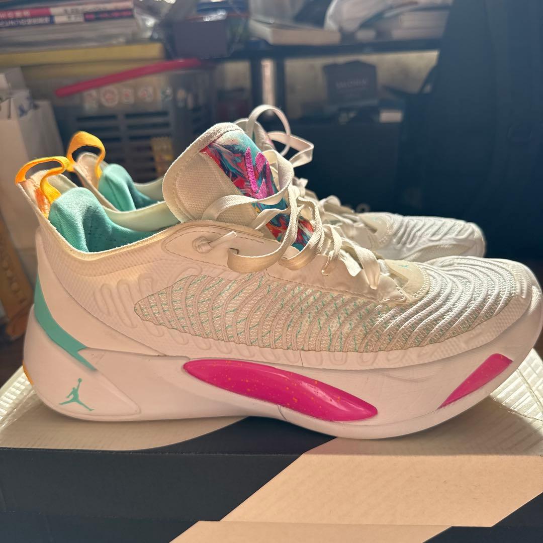 シューズ(男性用) JORDAN Luka1