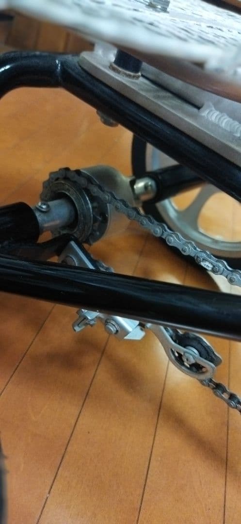 【ノーパンクタイヤ】四輪輪自転車 クークル