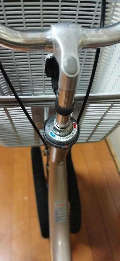 【ノーパンクタイヤ】四輪輪自転車 クークル