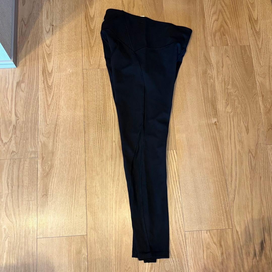 最終価格！【新品】ルルレモン　黒Train Times Pant 24