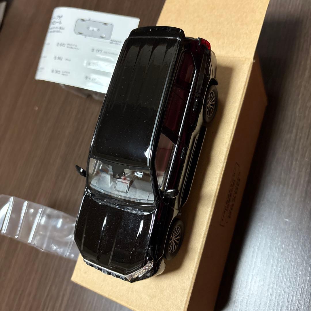 ランドクルーザー プラド 黒 ミニカー