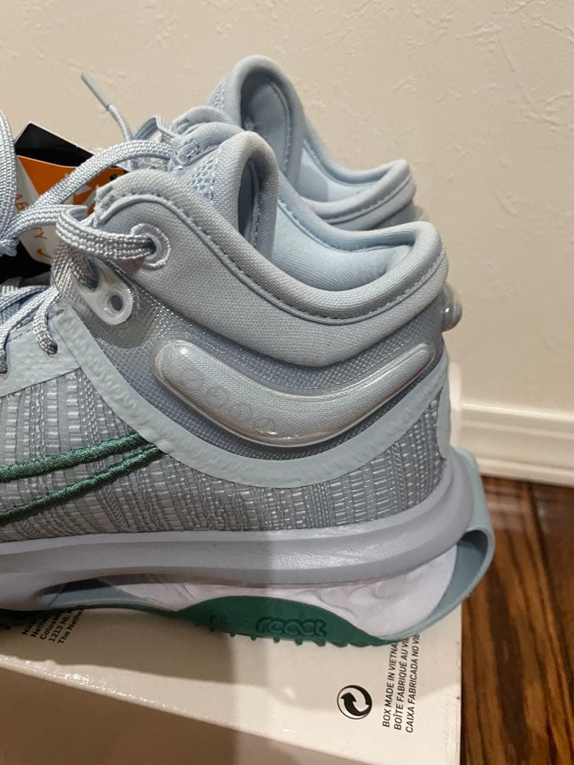 新品未使用　NIKE AIR ZOOM G.T. JUMP 2 25.5cm