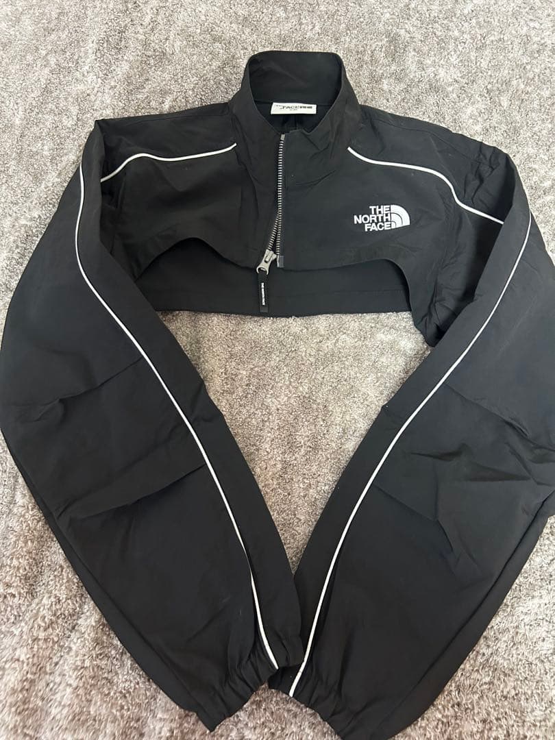 日本未発売THE NORTH FACE ホワイトレーベル　ウィンドブレーカー韓国