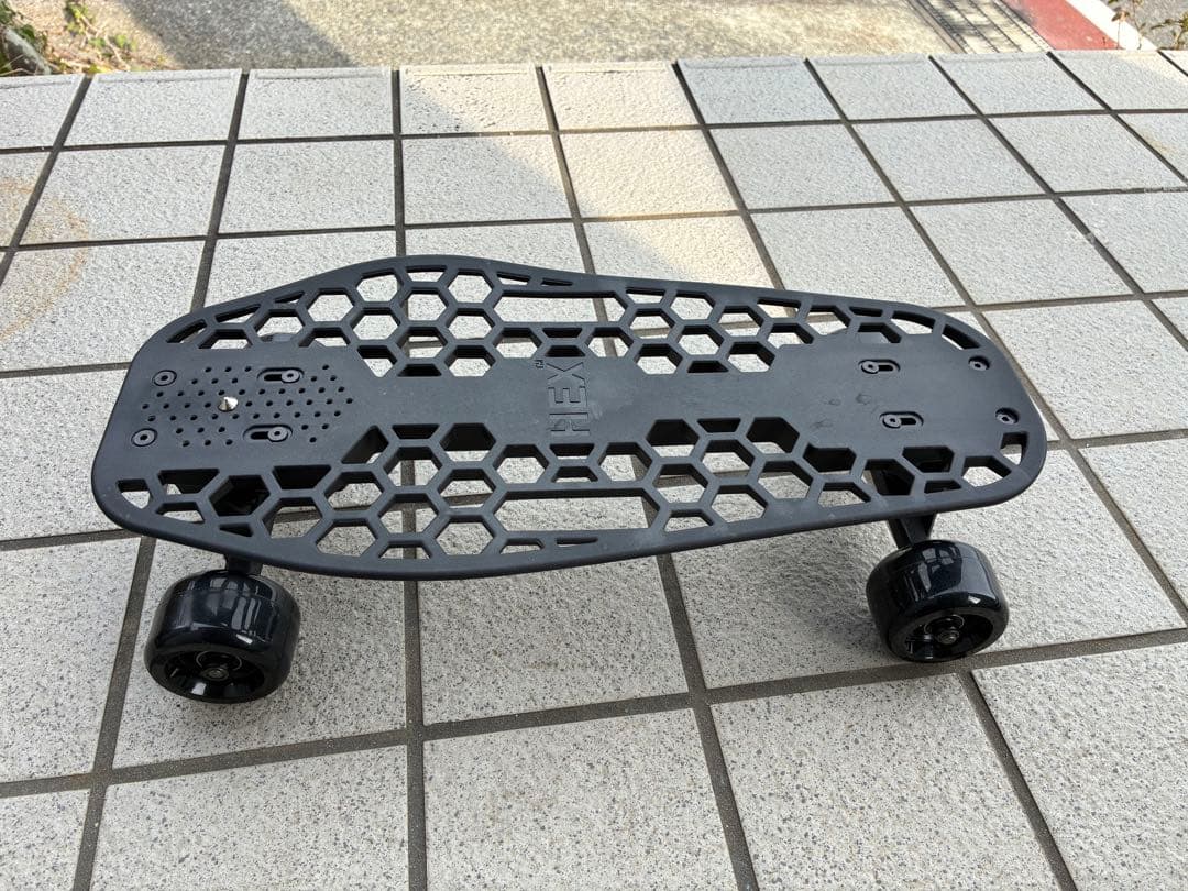 HEX ブラック スケートボード